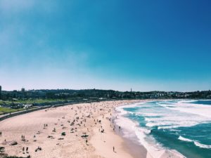 La plage de Bondi Beach à Sydney, connue mondialement
