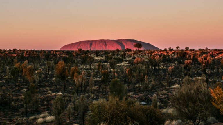 Visiter Uluru (Ayers Rock) – Le rocher sacré d’Australie